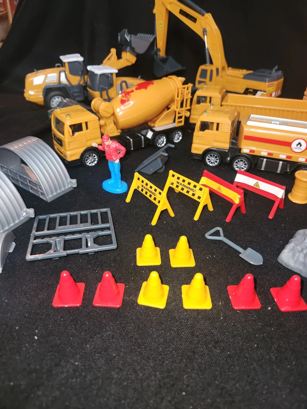Yellow Construction Playset with Trucks and Accessories - Kids Toys #334
